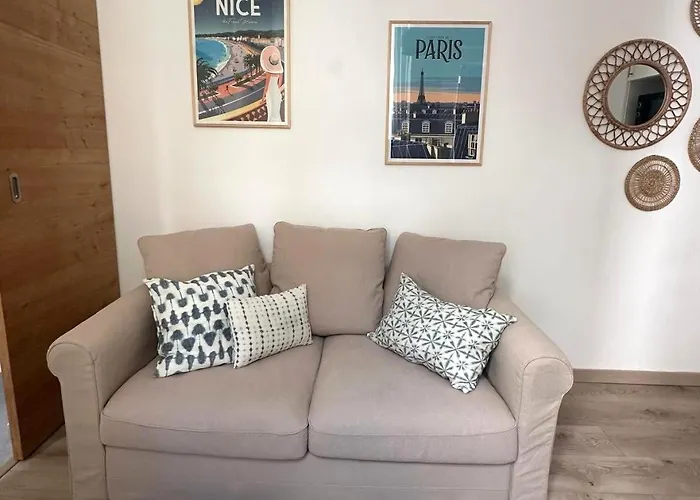 A Proximite Immediate De La Tour Eiffel Paris