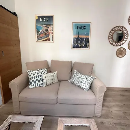 A Proximite Immediate De La Tour Eiffel Paris