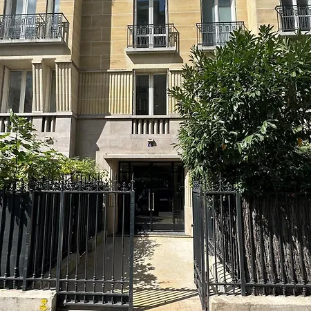 A Proximite Immediate De La Tour Eiffel Apartamento Paris