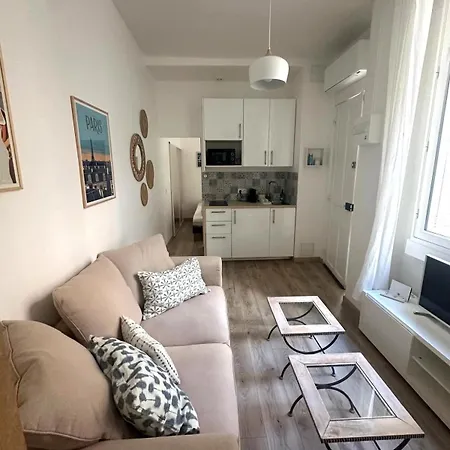 Apartment A Proximite Immediate De La Tour Eiffel