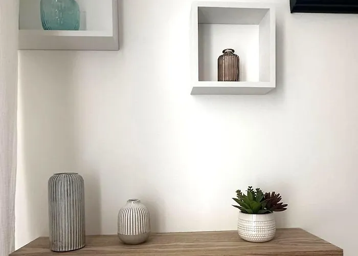 A Proximite Immediate De La Tour Eiffel *